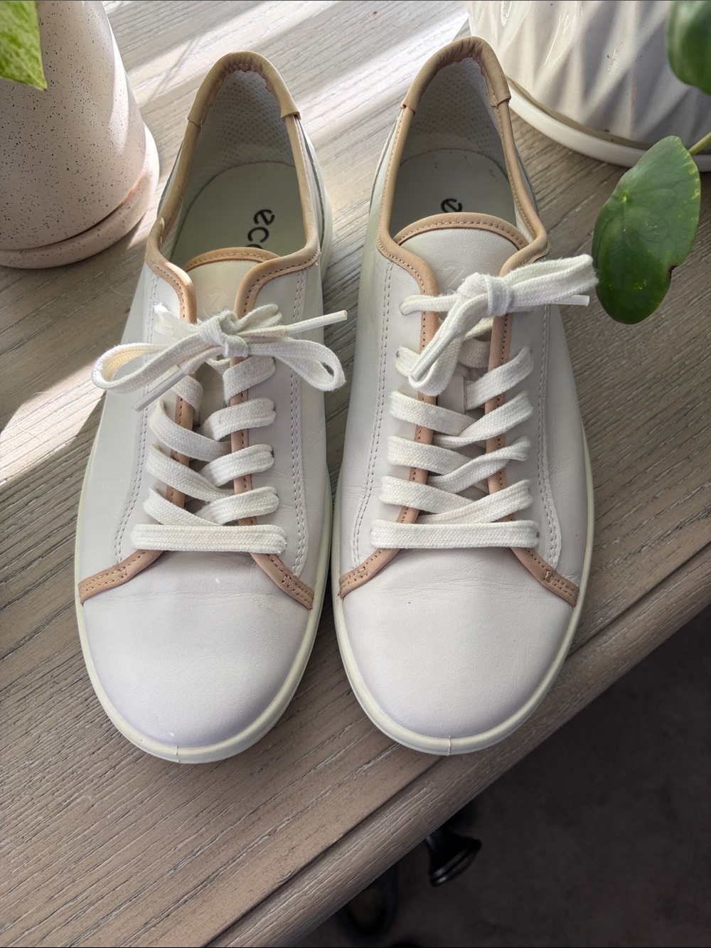 Ecco Women's White Sneakers with Light Nude Trim